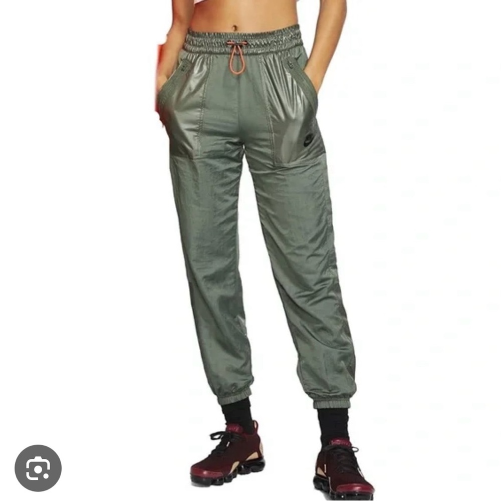 Nike Sportswear Woven Cargo Pants